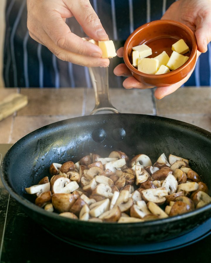 How To Perfectly Roast Chestnut Mushrooms Between2Kitchens