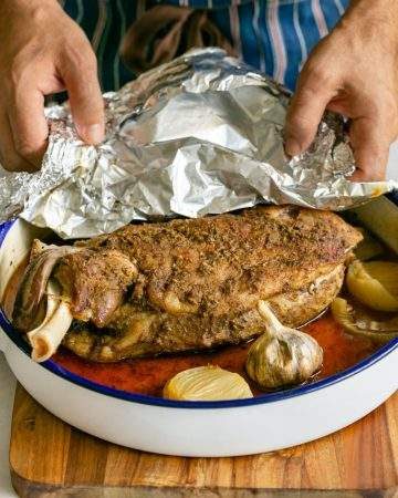 Slow cooked Lamb Shoulder Roast - Between2Kitchens