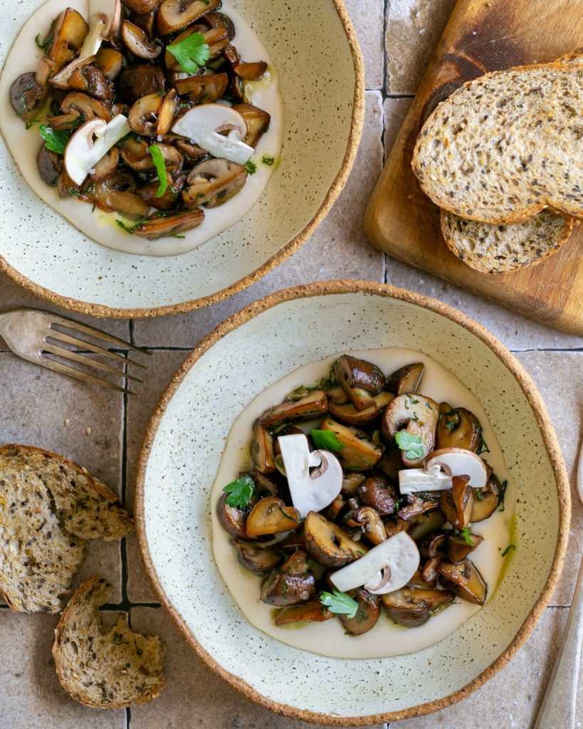 how-to-perfectly-roast-chestnut-mushrooms-between2kitchens