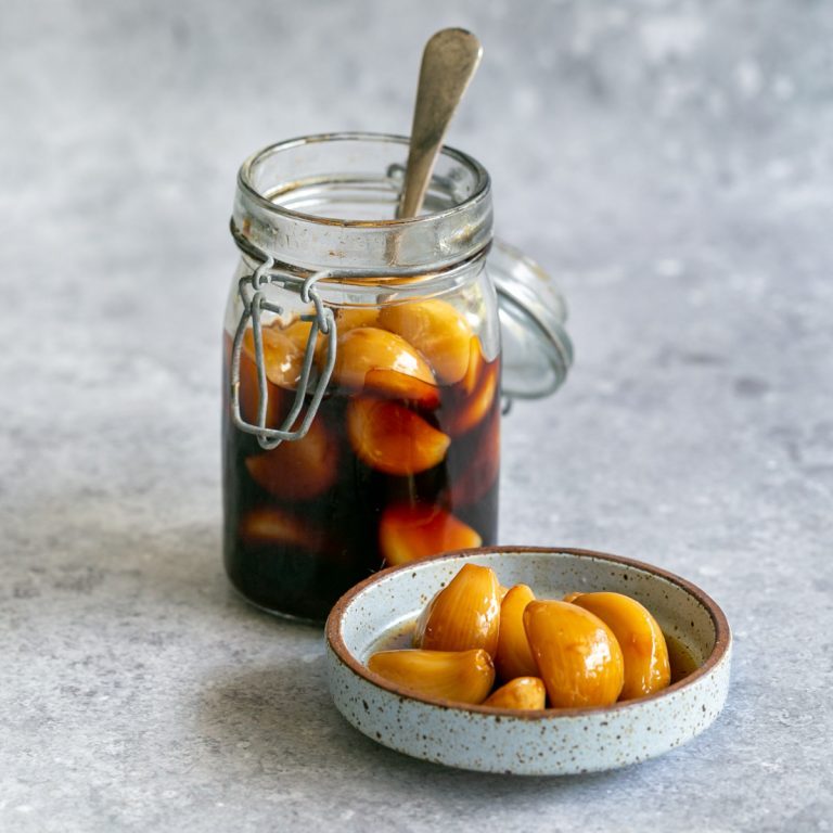 korean-pickled-garlic-recipe-between2kitchens